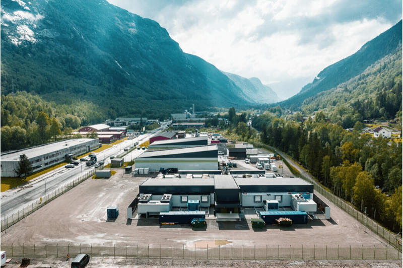 Et datacenter i de norske fjelde, drevet af vandkraft
