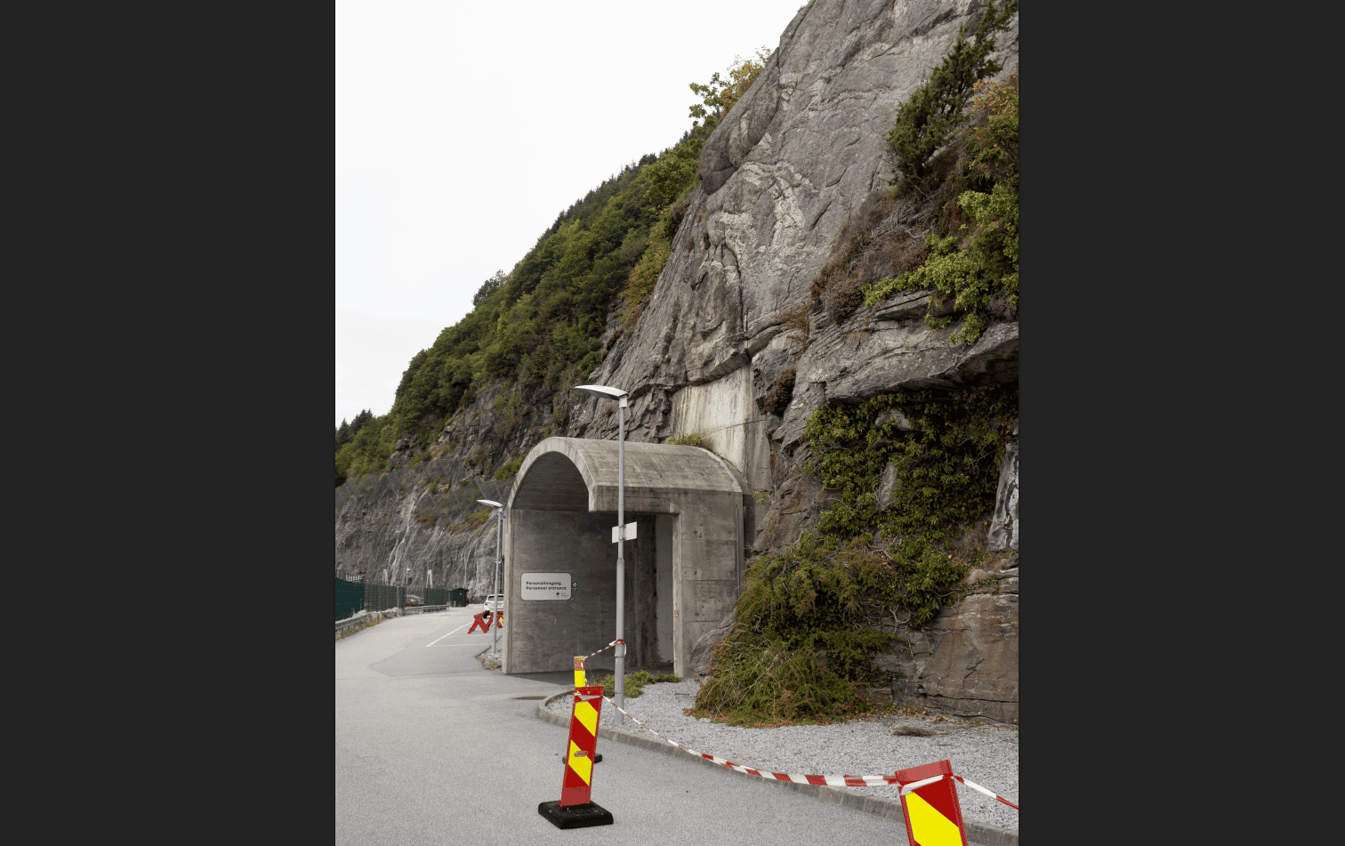 Datacenter nær Stavanger — indgang til bunkeren, der nu er datacenter